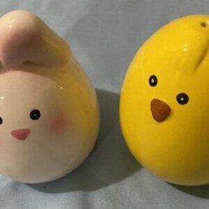 Vintage Salt & Pepper Shakers [ will consider offers]